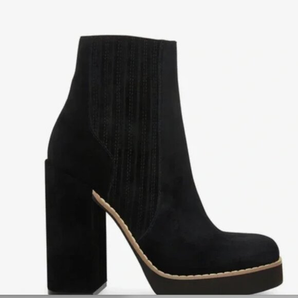 NEVER WORN- Steve Madden Joline Platform Chunky Boot Black Suede - Picture 1 of 4